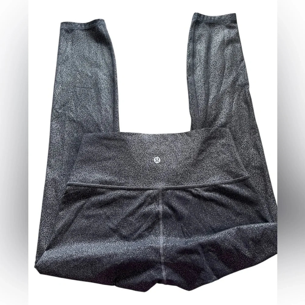 Lululemon Wunder Under Hi-Rise Tight 25’
Luminosity Foil Print Black Silver - Picture 2 of 10